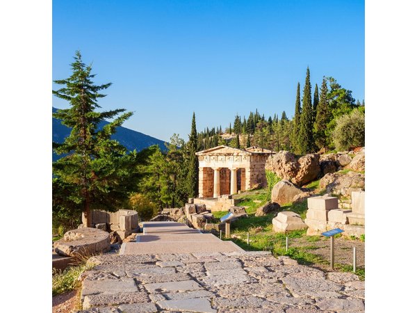 3 days Spanish guided tour in Epidaurus, Mycenae, Olympia, Delphi