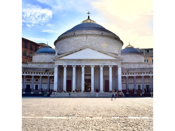 Tour of the Monumental Naples with an art expert