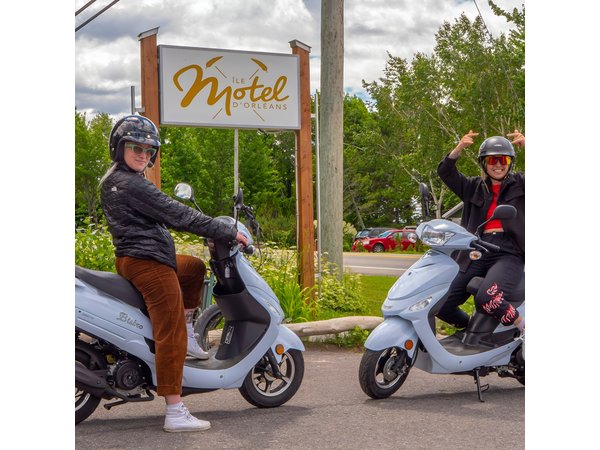 Quebec City - Scooter Rental on Ile d'Orléans