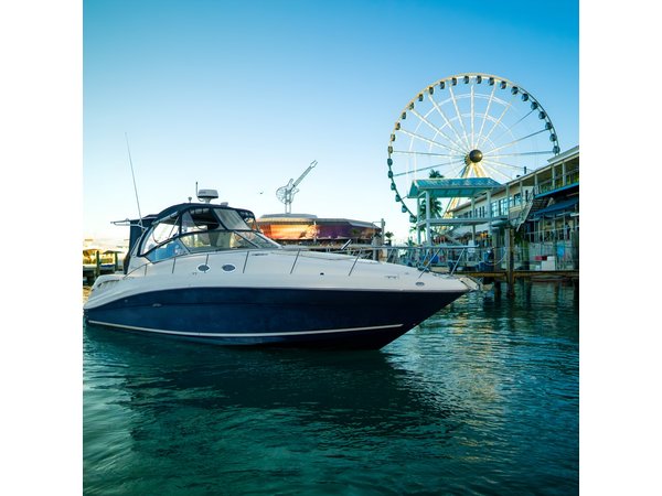 Miami: 2 Hour Private Yacht Cruise