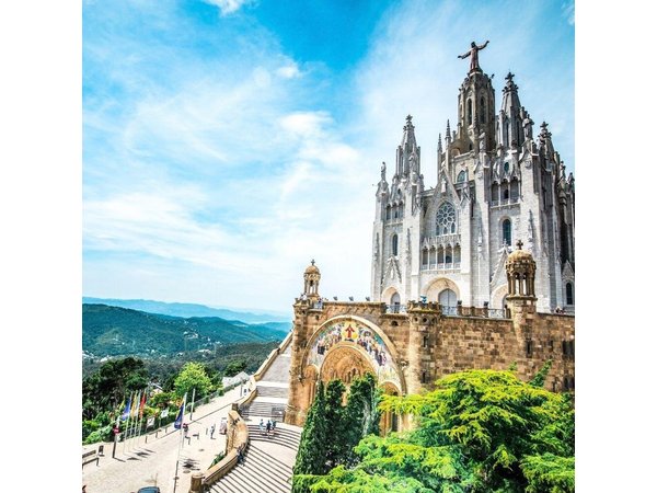 Barcelona Private Tour to Tibidabo Mountain