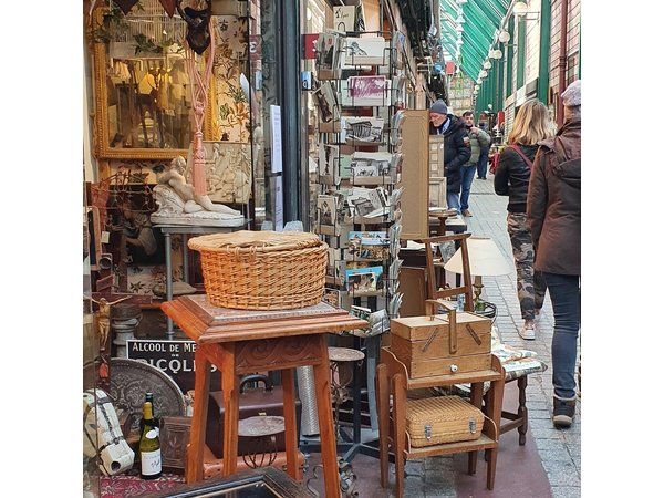 Paris Private Shopping Tour at the Antique Flea Market