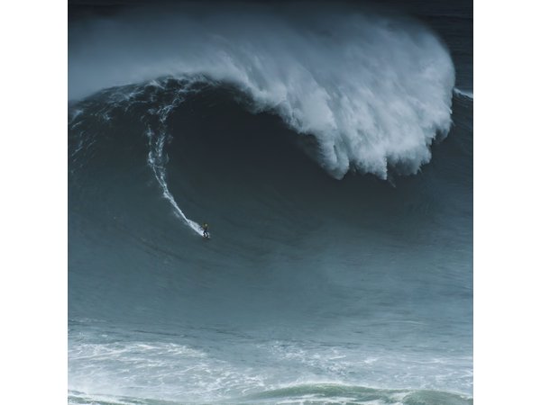 Nazaré Óbidos - Waves and History Private Tour from Lisbon
