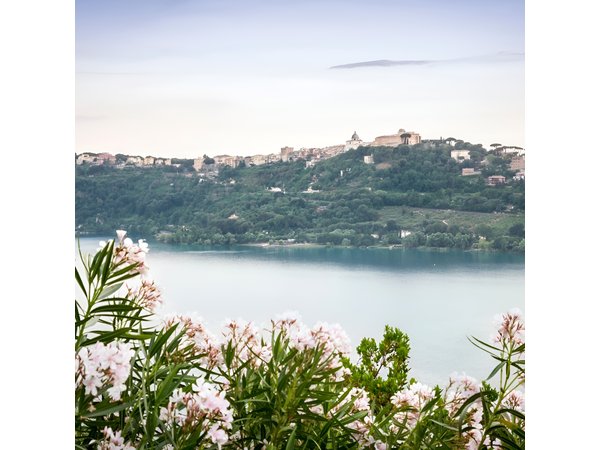 Hop-on-Hop-off Tour of the Castelli Romani from Rome - Tour 1