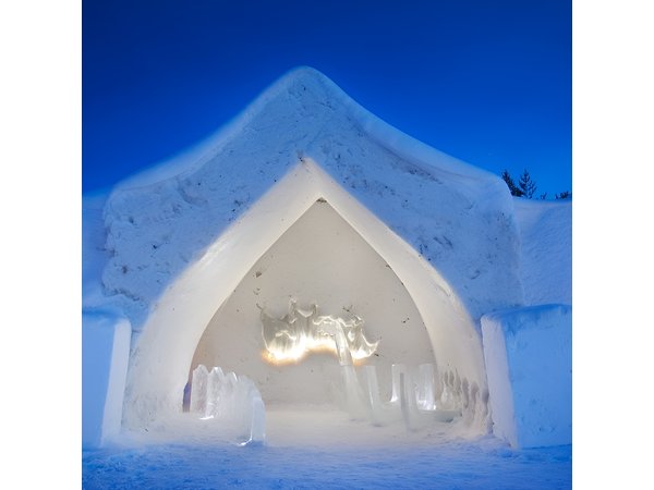 Arctic Snow Hotel Visit in Wildness in Rovaniemi