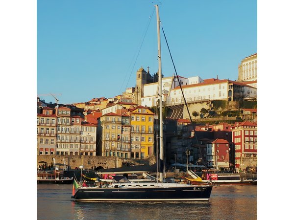 Porto: Douro River Group Boat Tour