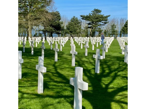 Normandy D-Day Landing Beaches Small-group trip from Paris