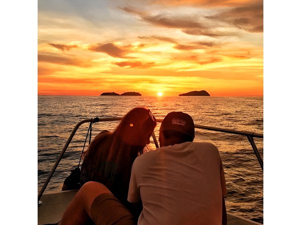 PRIVATE Romantic Sunset Boat Tour Zadar with Local Wine 1,5h