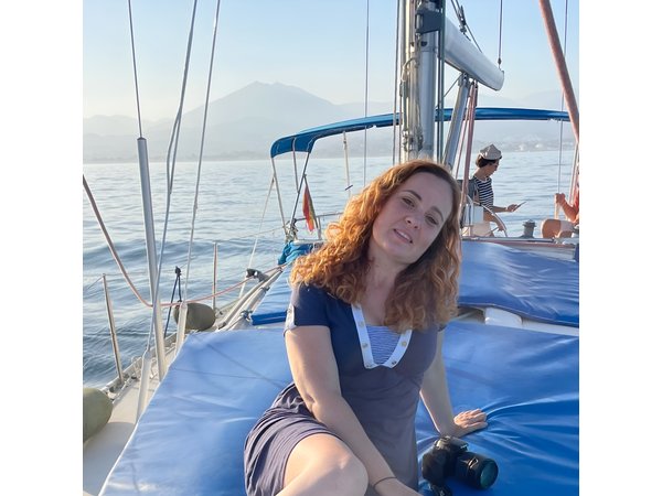 Navigation: Private sailboat Marbella Banús. Dolphin Search