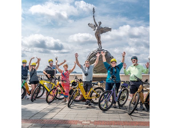 Electric Bike Art and Architecture Guided Tour in Jacksonville