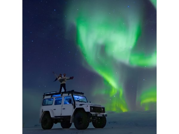 Reykjavik Private Northern Lights Tour with Pro Photographer