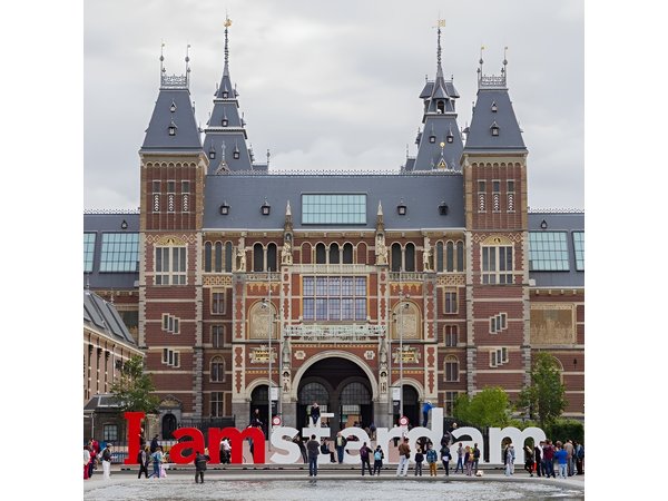 Van Gogh Museum and Rijksmuseum Amsterdam Private Half-Day Tour