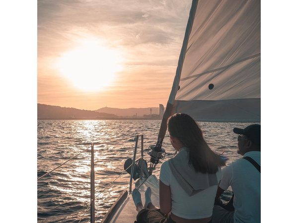 Barcelona Sunset Cruise with Light Snacks and Open Bar