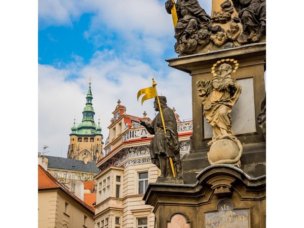 St Vitus Cathedral and Prague Castle Private Walking Tour