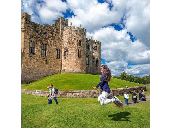 Edinburgh: Alnwick Castle & The Borders Hogwarts Filming Location