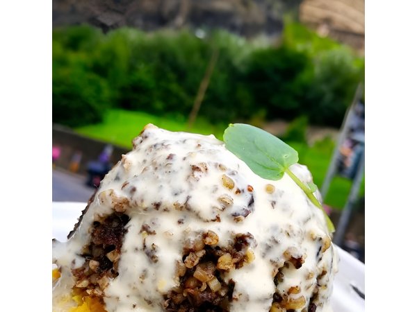 Private Edinburgh Street Food Walking Tour