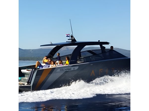 Private Luxury boat from Hvar, Brač and Split