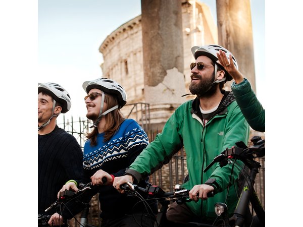 Private Rome City Bike Tour with quality Cannondale EBike