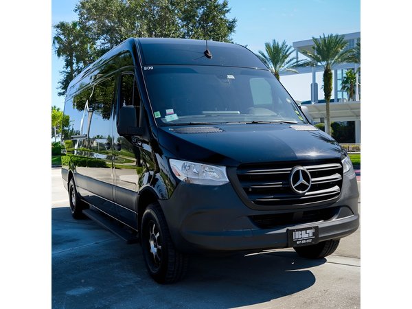 11 Passengers Van Orlando Airport to Port Canaveral One Way
