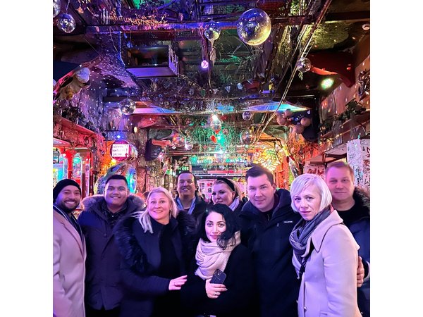Budapest Ruin Bars Evening Walking Tour with Drinks & Snacks