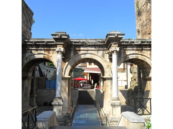 Antalya City Tour from Side & More: (opt. Boat Trip or Aquarium)