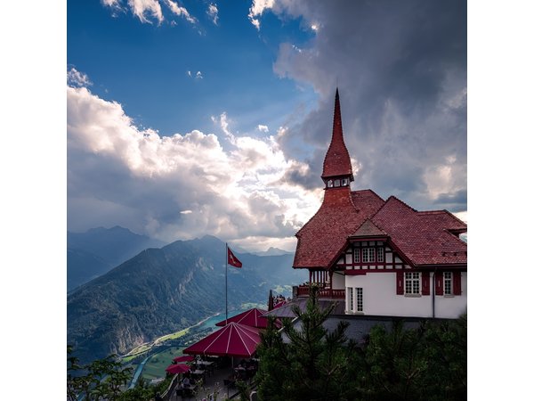 Zurich: Interlaken & Harder Kulm Small Group Tour