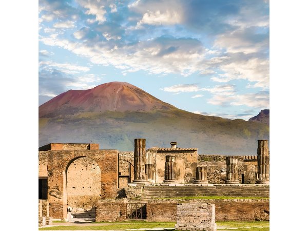 Pompeii from Rome with Optional Mt. Vesuvius & Pizza Lunch