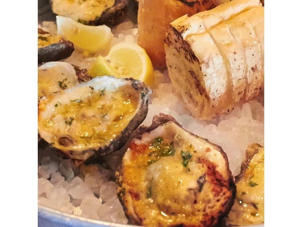 Food Tour of New Orleans Garden District: Group of Nine or Less