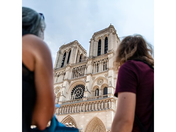 Medieval Paris: Notre Dame, Sainte Chapelle and Conciergerie