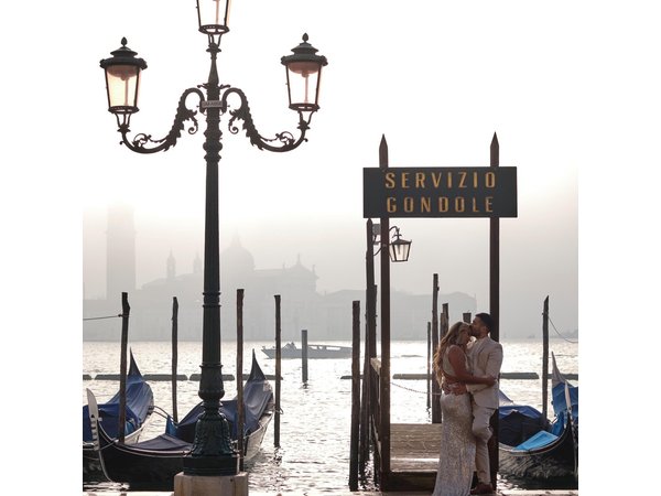 Iconic Photos and Adventure in Venice