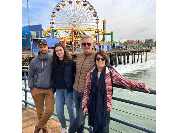 Los Angeles : Private Custom Tour with A Guide (Car Option)