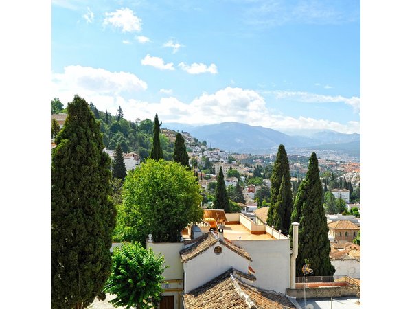 Granada’s Realejo District: A Self-Guided Tour of the Old Quarter