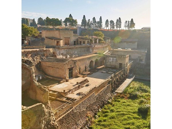 Half Day Morning Tour of Herculaneum from Sorrento