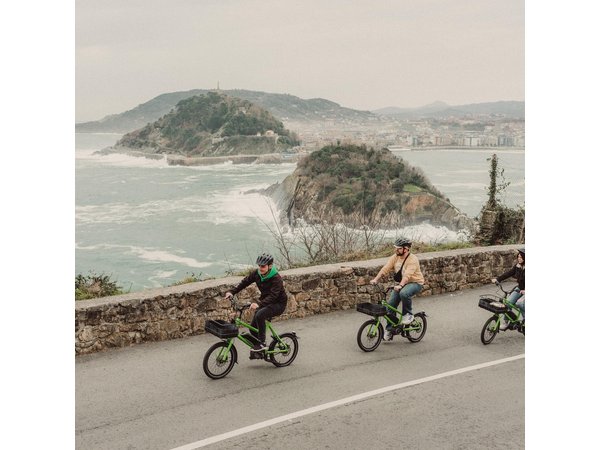 Small-Group Electric Bike Tour in San Sebastián