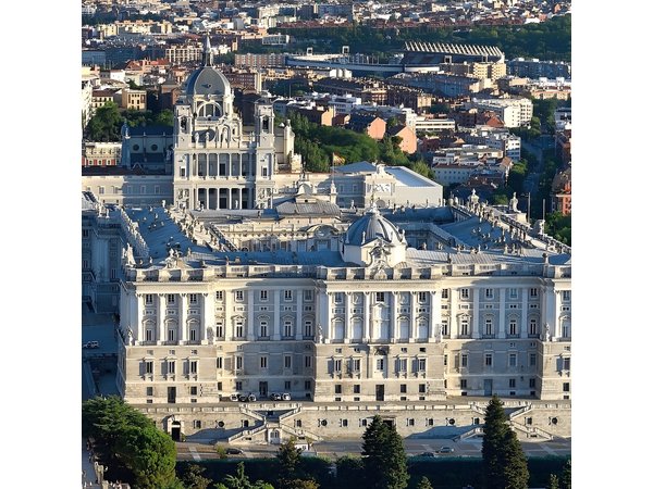 La Latina to Madrid Guided Tour with Breakfast