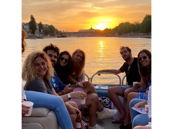 Paris on the Seine side: Magical private cruise
