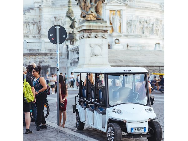 Private Evening Golf Cart Tour of Rome with Aperitivo
