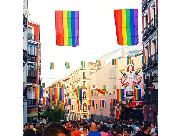 LGBTQ District Tapas & Drinks Tour in Madrid