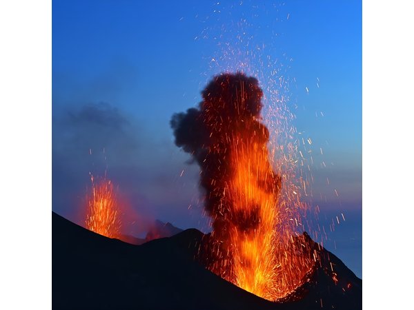 Boat Tour to Panarea and Stromboli from Lipari