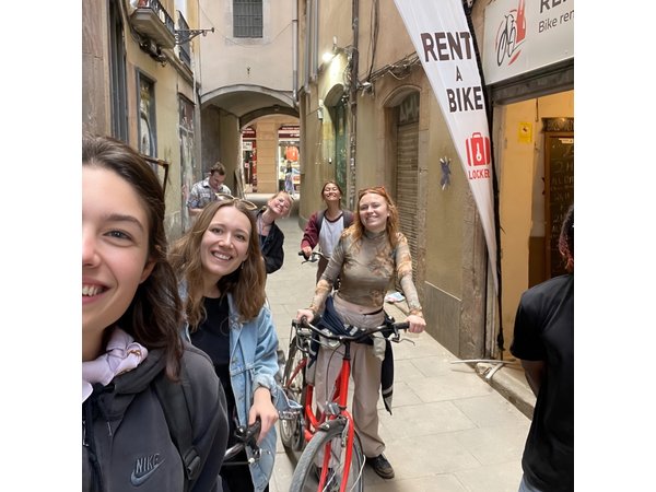 Bike Tour in Barcelona: History, Architecture and Culture