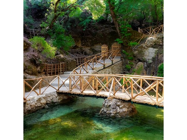 8-Hour Best of Rhodes Private Tour with Wine tasting