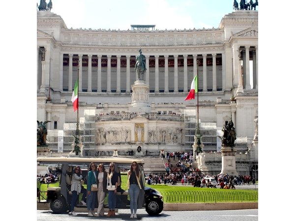 Rome Night Tour Highlights by Luxury Golf Cart