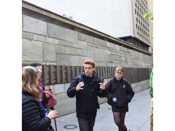 Paris Jewish Heritage: Le Marais & Montmartre Guided Walking Tour