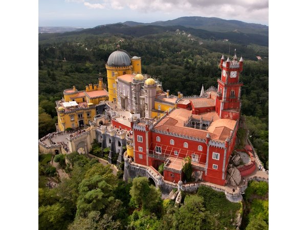 Sintra-Cascais-Pena Palace 8-People Small Group Tour from Lisbon