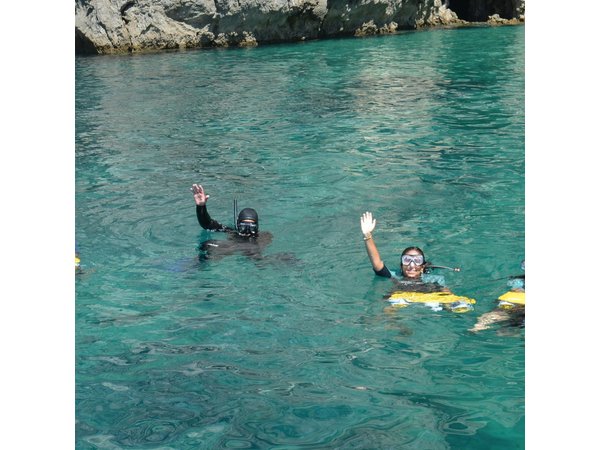 Sesimbra: Sea Scooter Snorkeling tour in Arrábida Marine Park