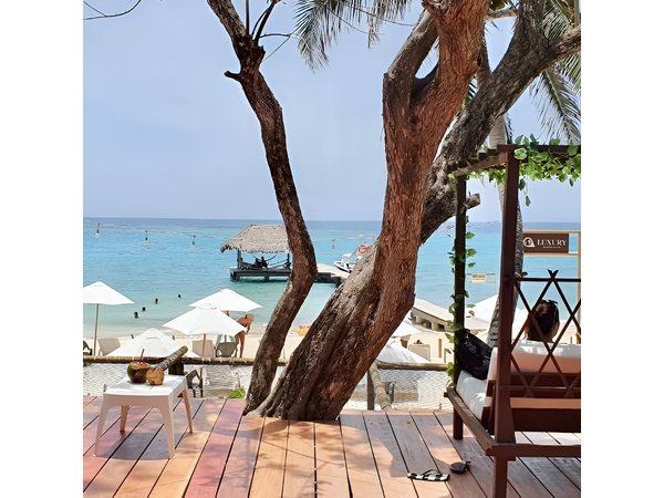 Full-Day Rosario Islands Tour Open Bar in Cartagena