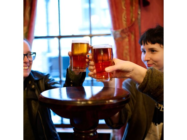 Devour London Historical Pub Tour:Traditional British Food & Ales