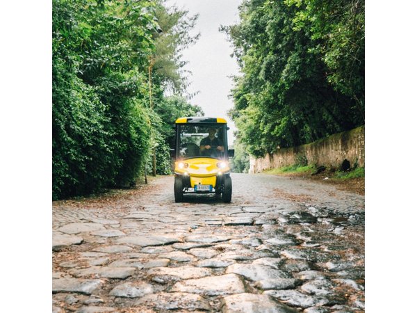 Golf Cart Driving Tour in Rome: 2.5 hrs Catacombs & Appian Way