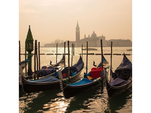 The Magic of Venice in one Day! High speed train from Rome