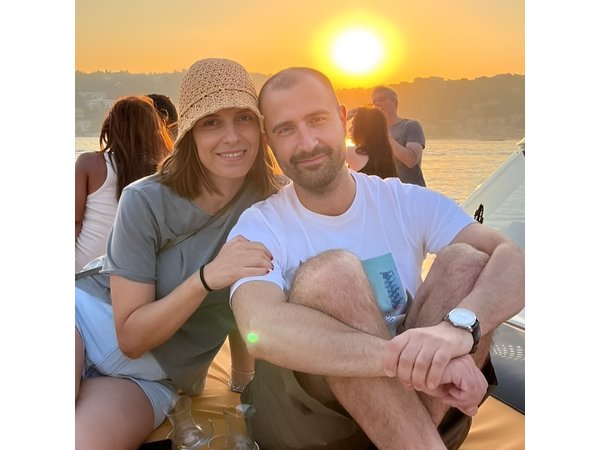Istanbul Sunset Luxury Yacht Cruise Experience with Local Guide